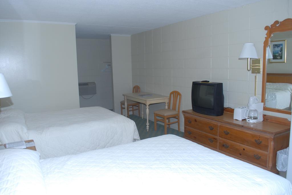 Admiral Motor Inn Myrtle Beach Exterior photo