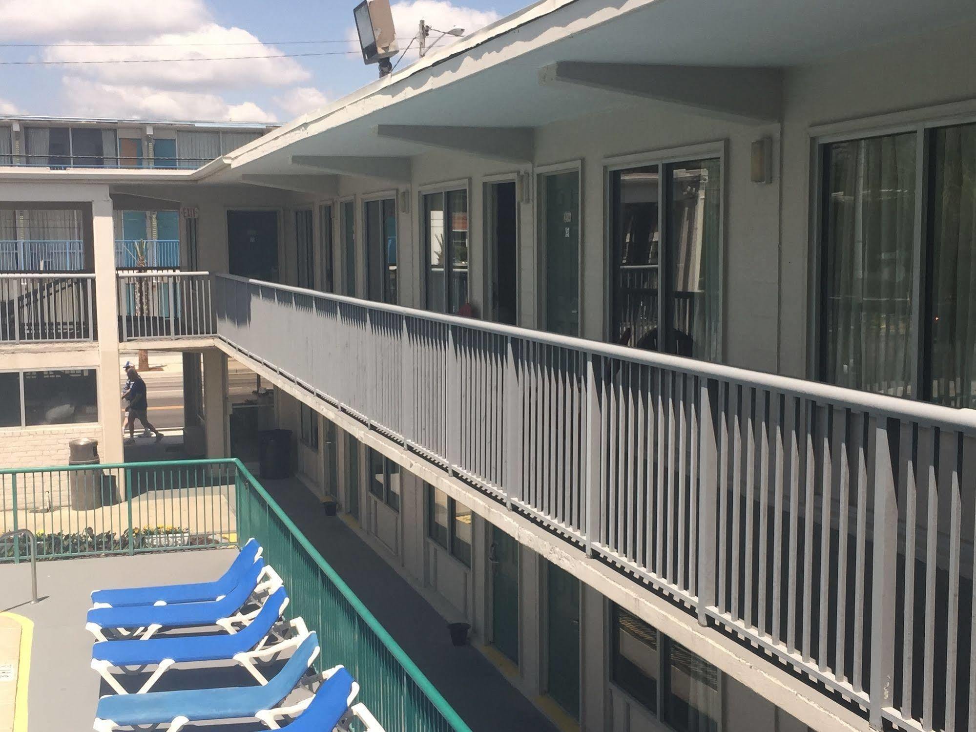 Admiral Motor Inn Myrtle Beach Exterior photo